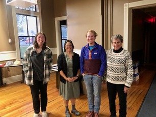 Hawk Ridge volunteers and staff 2025